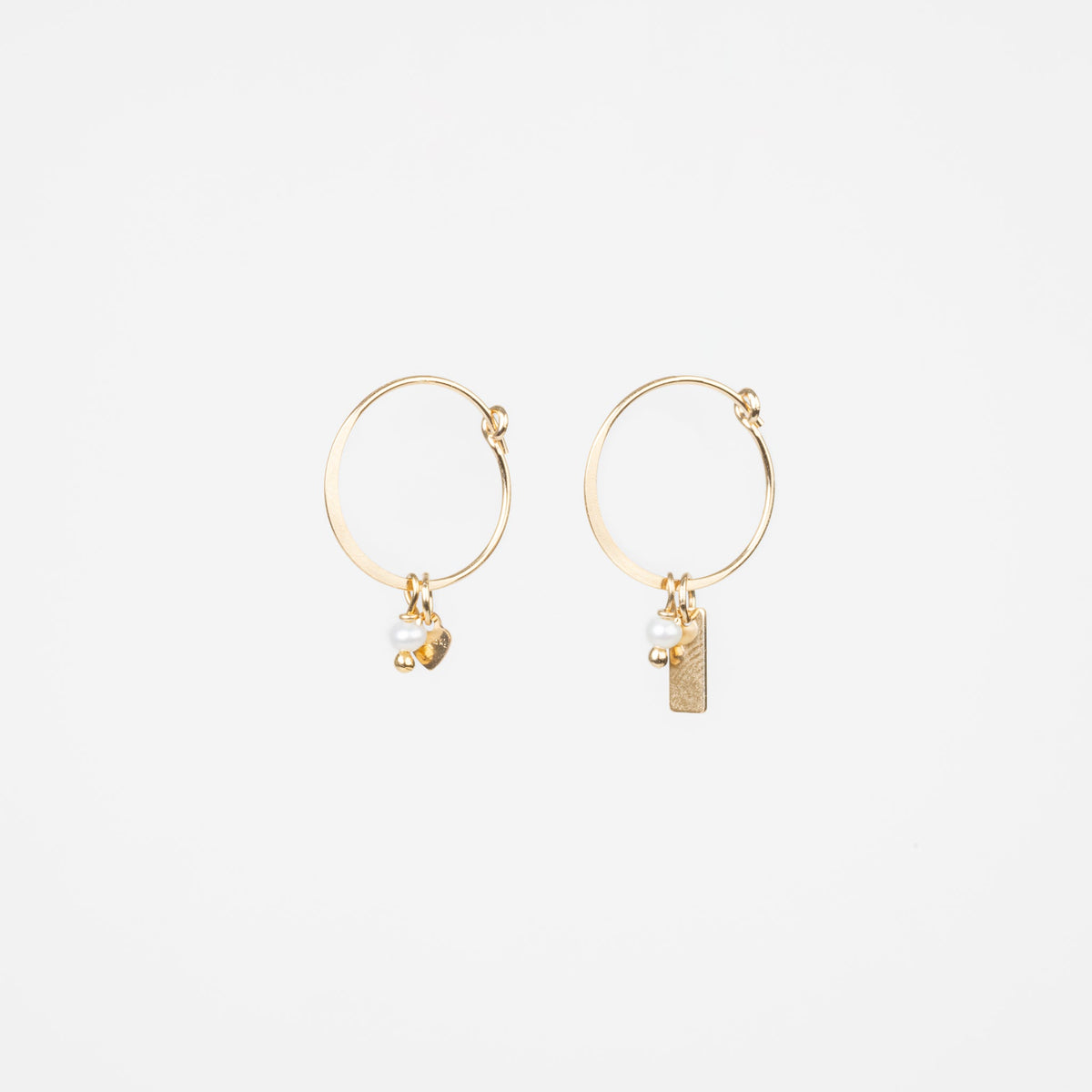 Scandinavia Wolf Mini Love Pearl Gold Charm Earrings