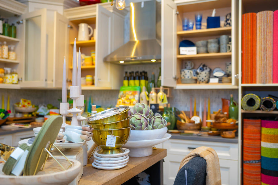 Kitchen & Dining