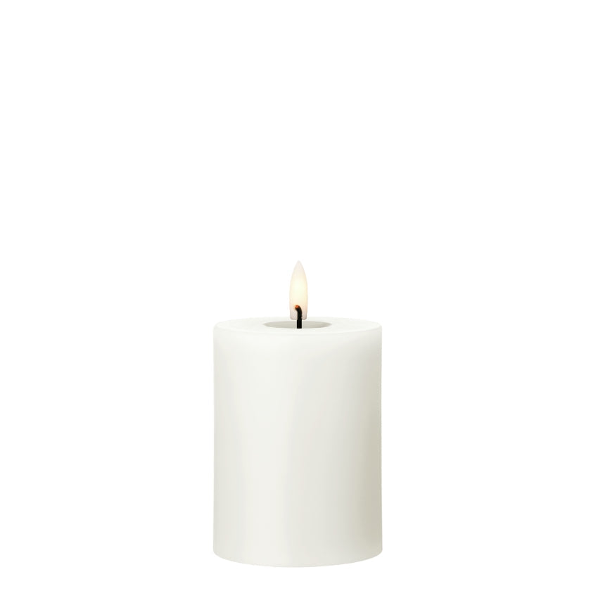 Ester & Erik white real-wax LED pillar candle, 10 cm, with a warm flameless glow, Patina Vancouver