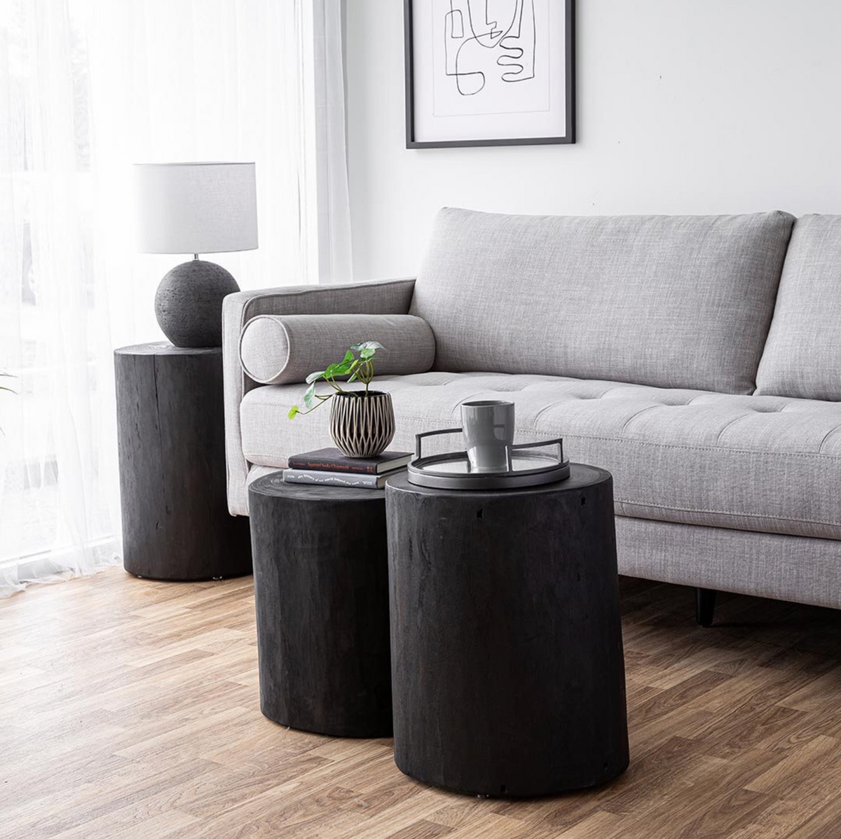 Style in Form - Nova Wide 21" Stump Round (Black)